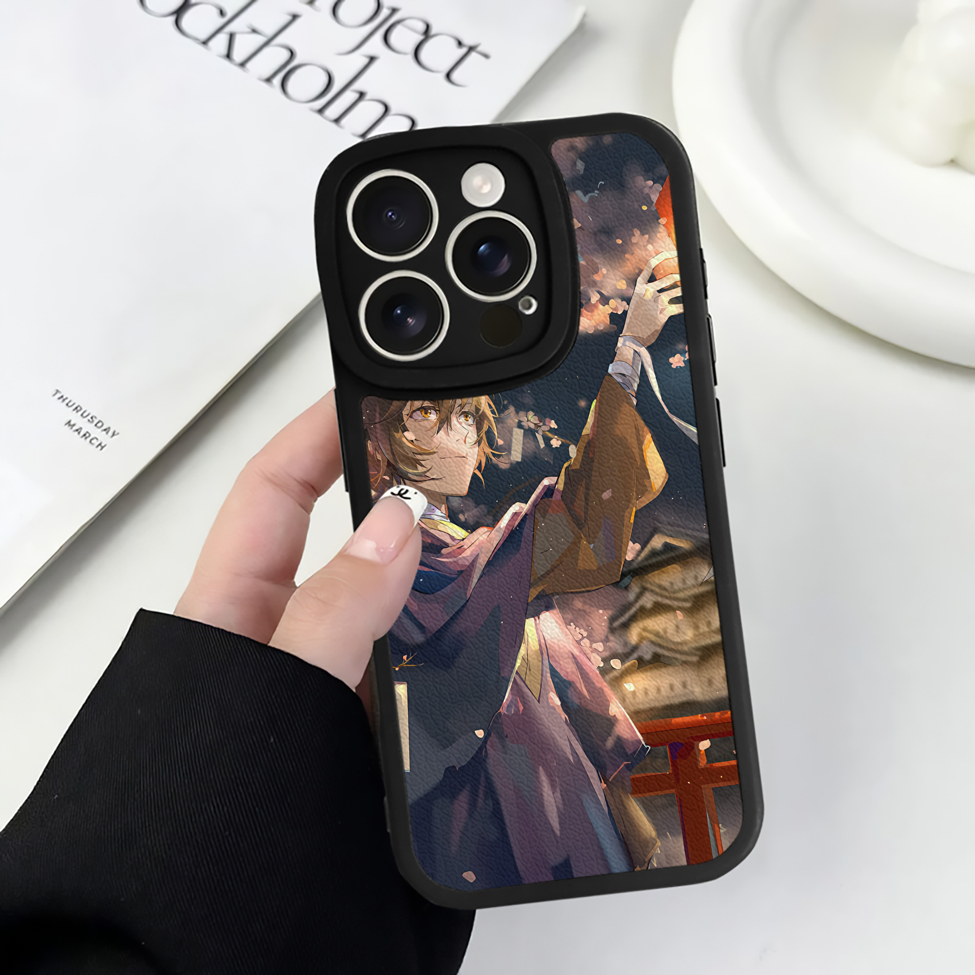（画像用） 文豪ストレイドッグス Bungo Stray Dogs 【iPhone 16シリーズ対応】シリコンスマホケース（レザー調） 材質：シリコン